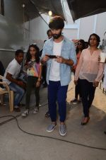 Shahid Kapoor snapped at Mehboob on 13th Oct 2015